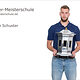 Portrait Christoph Schuster mit seiner Laterne als Spenglermeisterstück