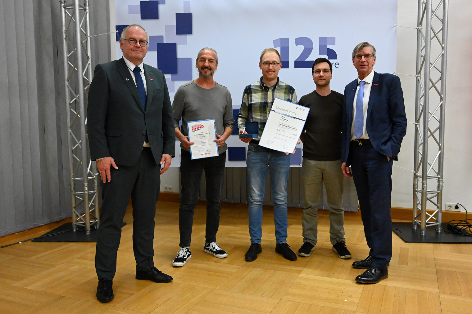 Ehrung Bundessieger 2024 Gruppenfoto