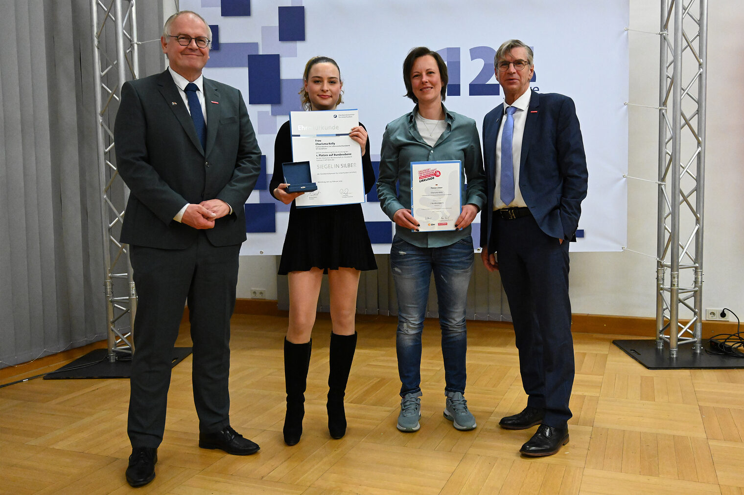 Ehrung Bundessieger 2024 Gruppenfoto