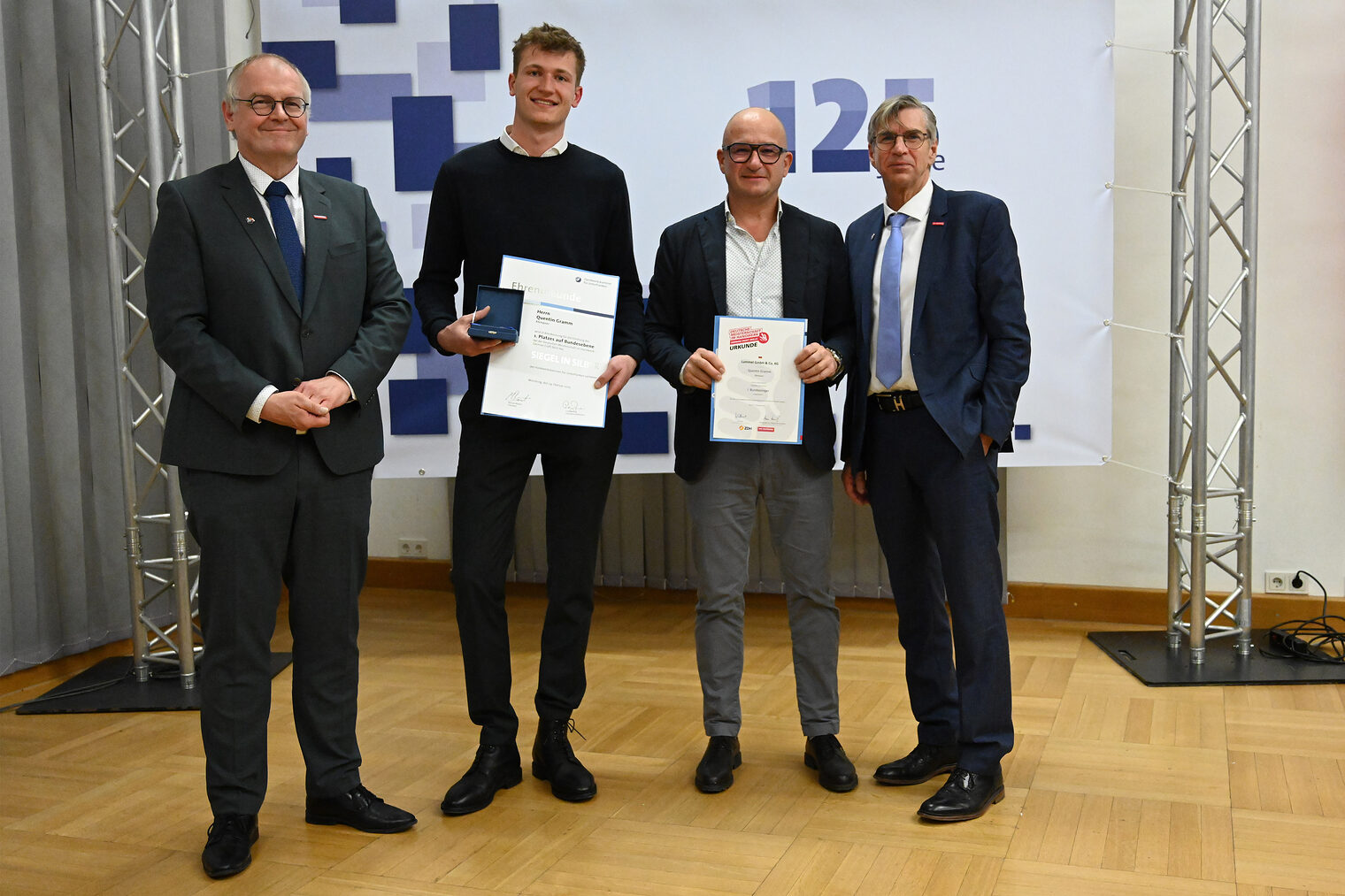 Ehrung Bundessieger 2024 Gruppenbild